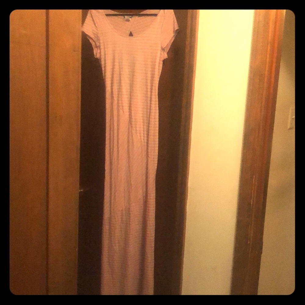 Long maxi dress. Wet seal .